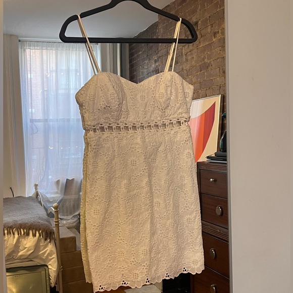 Lilly Pulitzer Sheena Eyelet Lace Cut Out Dress in White - Picture 3 of 4